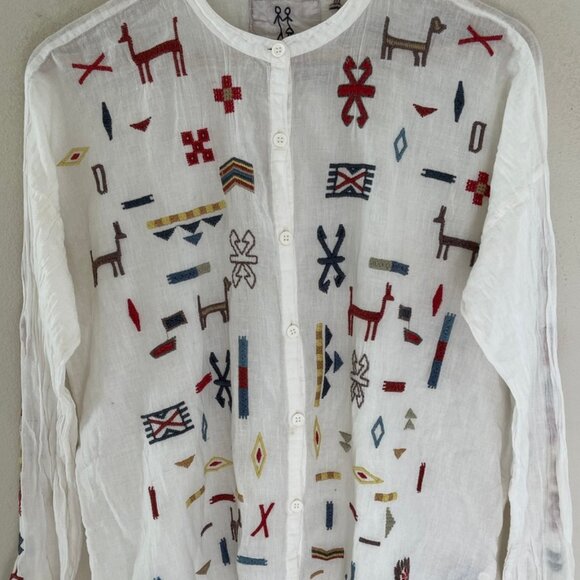 JOHNNY WAS  Geometric & Llama Embroidered White Top: XS (RUNS LARGE!) P2P is 23" - Picture 6 of 8